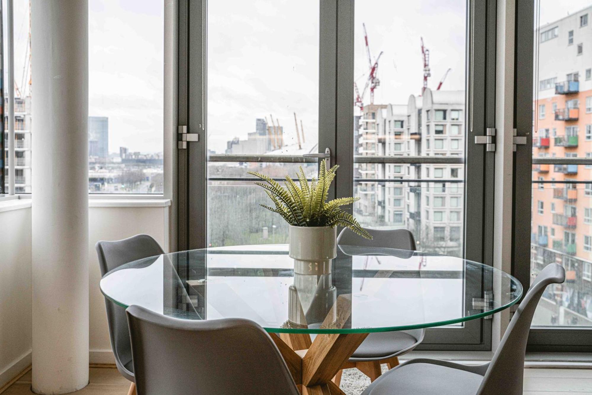 Beautiful Penthouse Apartment With Private Terrace In Greenwich Peninsula ลอนดอน ภายนอก รูปภาพ
