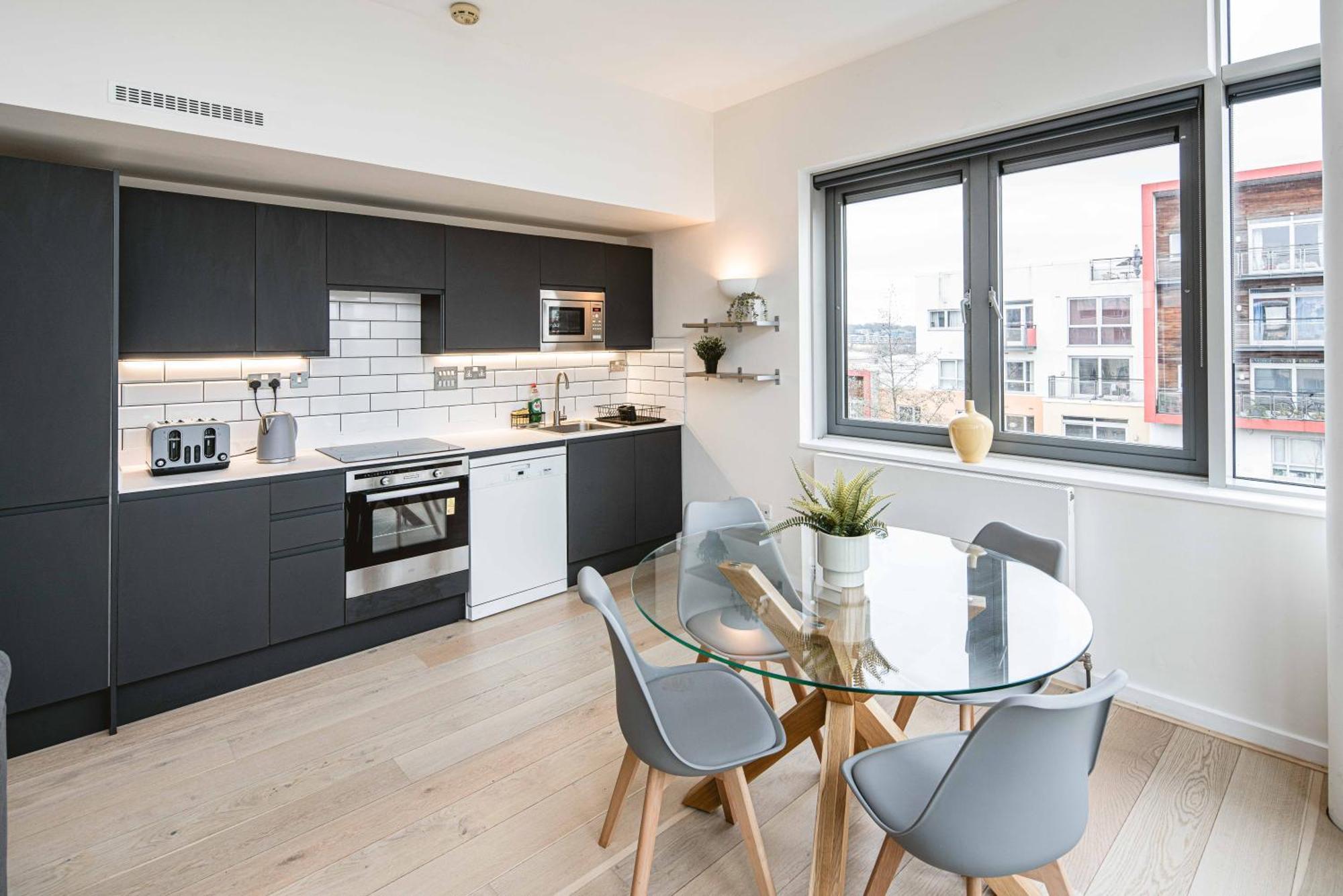 Beautiful Penthouse Apartment With Private Terrace In Greenwich Peninsula ลอนดอน ภายนอก รูปภาพ